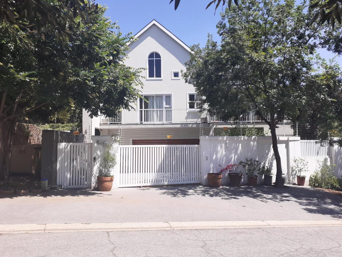 3 On Tessa Guesthouse Johannesburg Zewnętrze zdjęcie